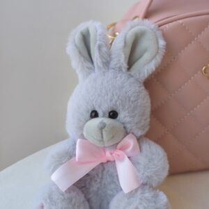 Игрушка мягкая- брелок Зайка с бантиком, светло-серый