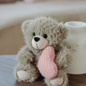 Игрушка мягкая- брелок Мишка с сердцем, серый (малый)