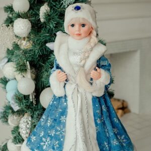 Интерьерная кукла Снегурочка в голубой шубе