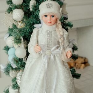 Интерьерная кукла Снегурочка в серебряном